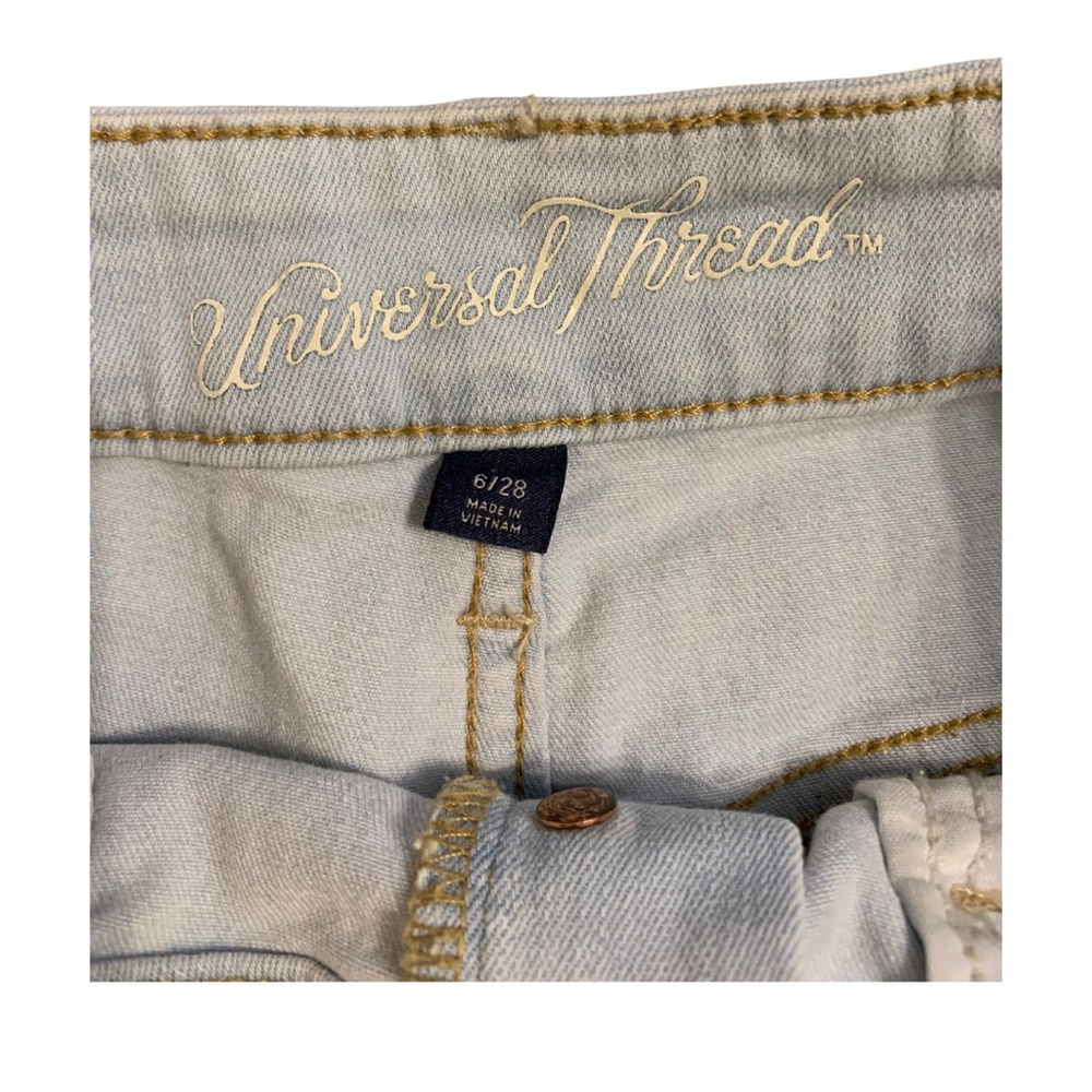 Universal Thread size 6/28 light blue denim shorts with copper button down fly - Picture 2 of 7